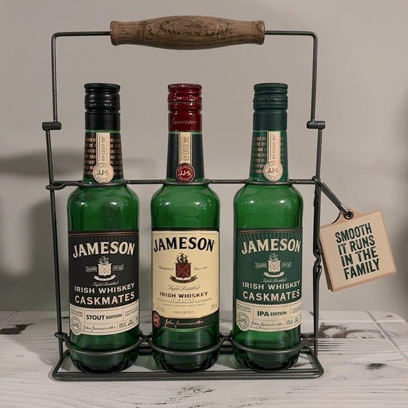 SOLD!! Empty Jameson Triology Gift Pack Triple Sampler & Decorative Carry Holder - Picture 1 of 15